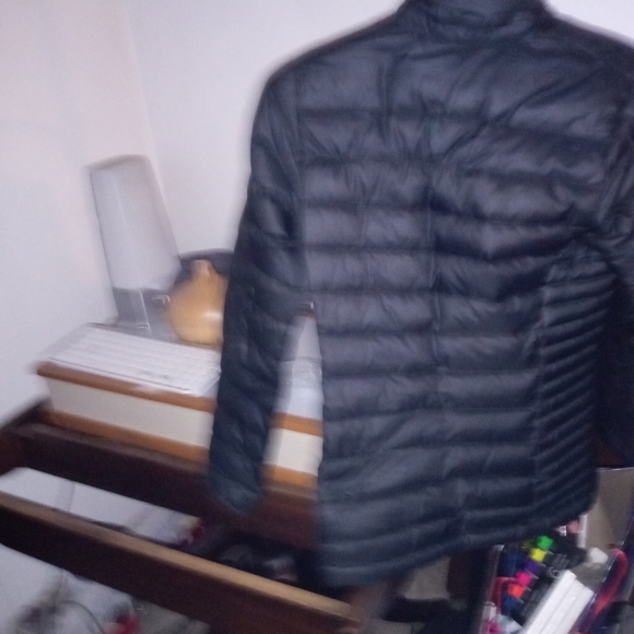 Women's Patagonia Jacket - Picture 2 of 5